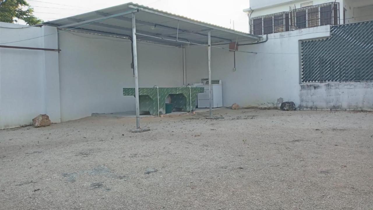 פלורס Apartamentos Mundo Maya Habitaciones מראה חיצוני תמונה