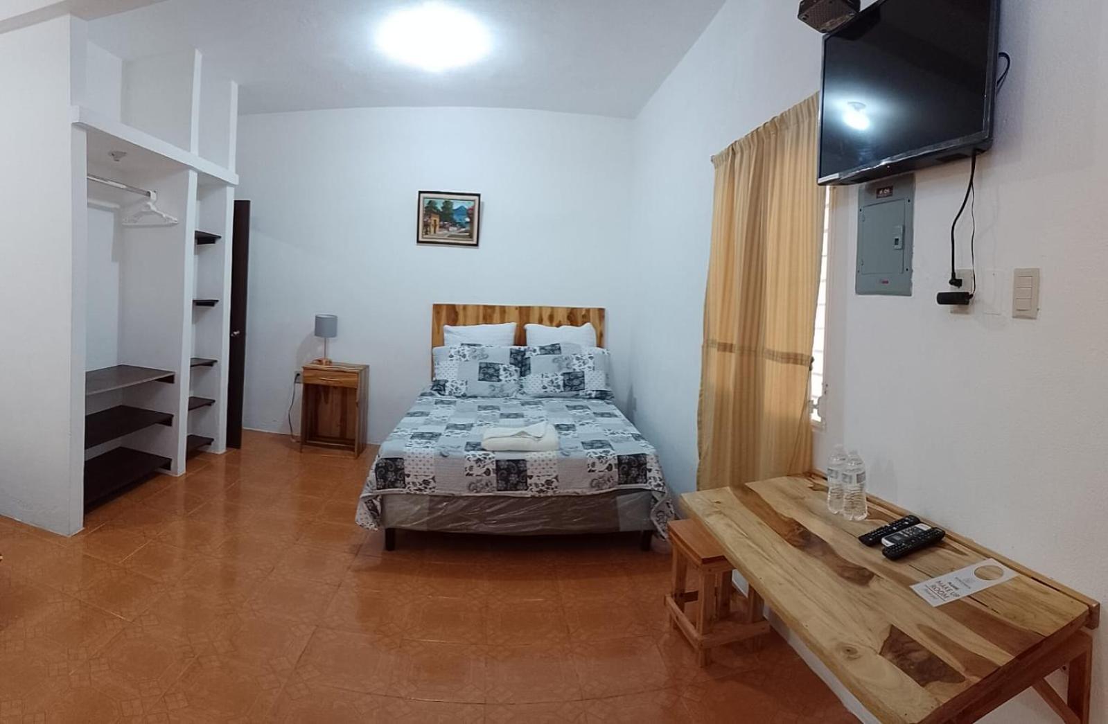 פלורס Apartamentos Mundo Maya Habitaciones מראה חיצוני תמונה